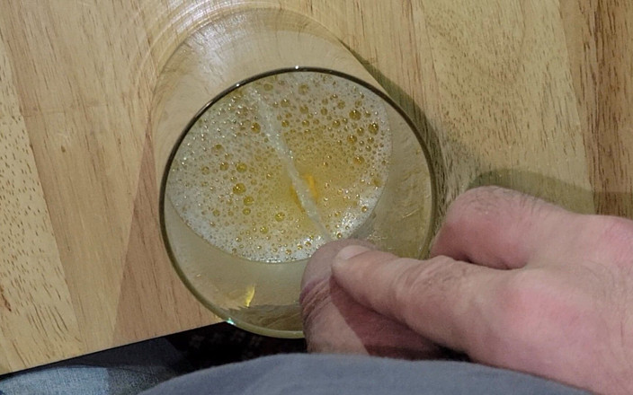 Reindy: Mixing Cum and Piss in My Office