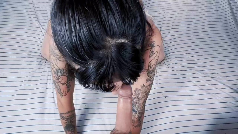 Steff Crime: 남편의 가장 친한 친구가 나를 이런 식으로 발견하고 나를 따먹어!