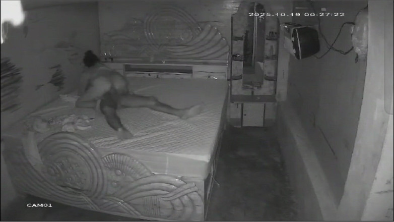 Hot Nisha bhabhi: Futai cu iubitul vecinului și soțul surprins pe cameră