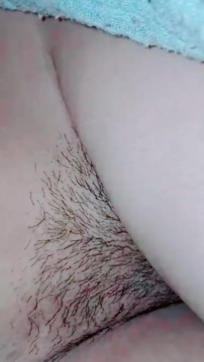 TricolorMusic3: Le belle tette sexy calde di bhabhi grandi dobbiamo masturbarci...