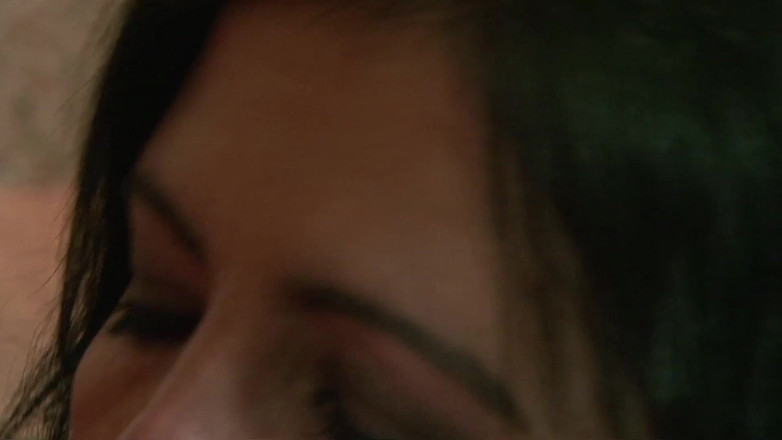 MILF stars: Лизання пизди мамки отримує трах на кухні