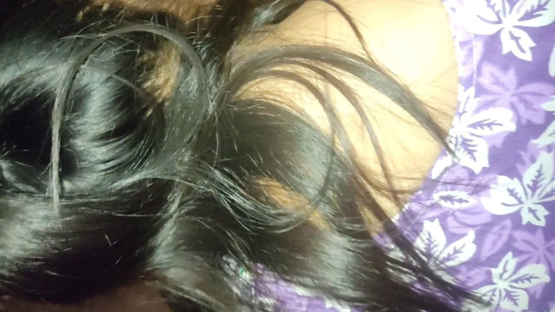 X69: 尼泊尔女孩想要大萨利莱图洛拉多查希约火车站。