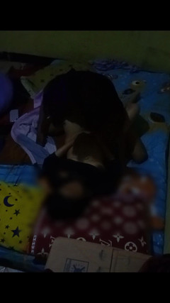 Famly sex: Užívala jsem si její panenskou kundičku, ale pokračovala jsem v...