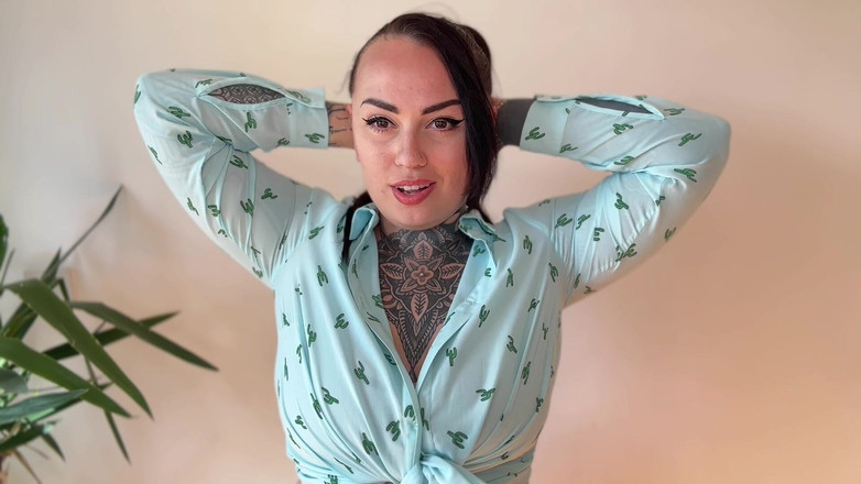 Miss Valentina: Insegnante adorazione dell'ascella