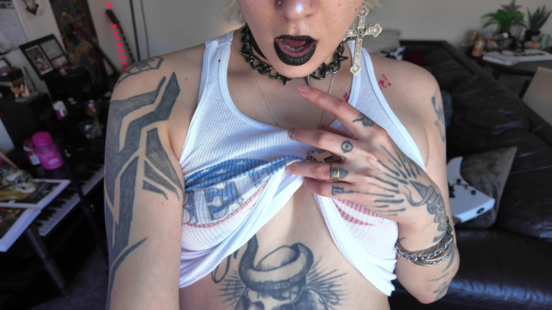 Glitterqueen1999: ความแตกต่างทางดนตรี - ตรึง Sph นักเบสตีกผู้หญิงนํา