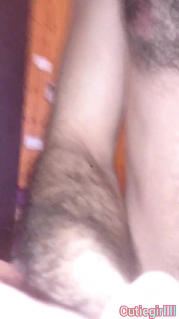 Cutie girllll: Erkek arkadaşım büyük yarağını amıma sokmayı seviyor