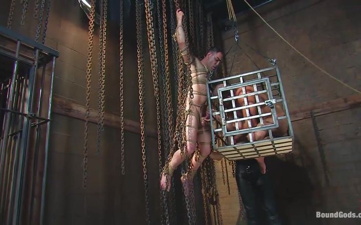 KINK men: Ciężka dyscyplina