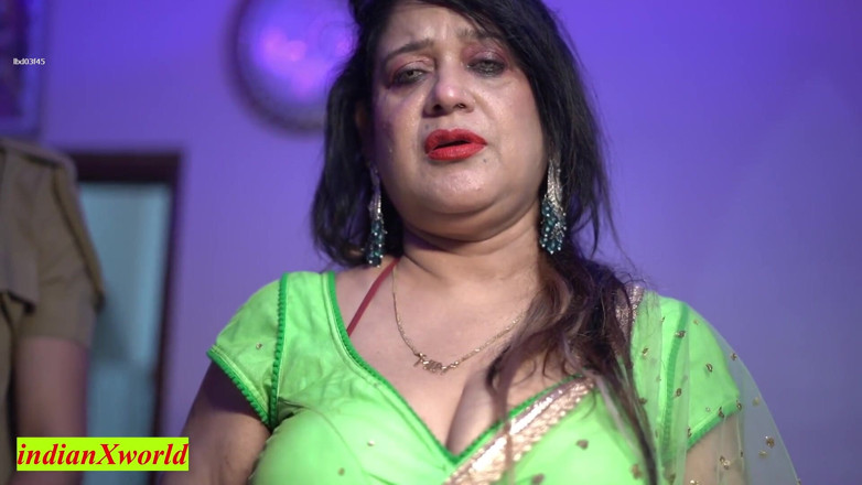 Indian Xshot: Hermosa Chica Hace Sexo Repentino Con El Guardia Del Hotel!...