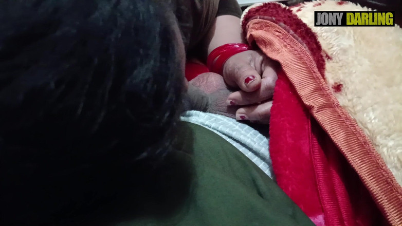 Jony Darling: Evli kadın kriket maçı izlerken yarak emiyor