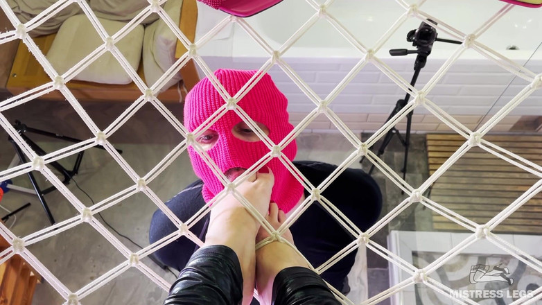 Mistress Legs: 1부를 숭배하는 해먹 여신 - 내 발 아래의 POV 토 빨고 노예 혀 서비스