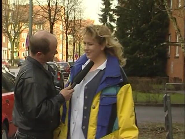 Lucky Cooch: Fată amatoare dolofană la interviul în aer liber