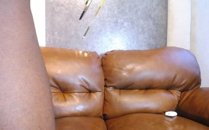 lil_dollar: Je sais que tu veux profiter de ce beau cul...