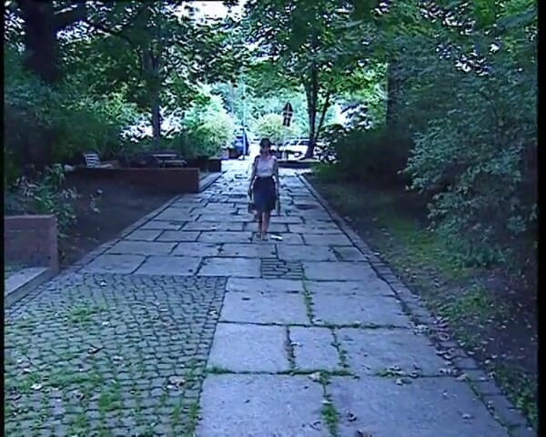 YOUR FIRST PORN: Schuechterne Trixi Bereit Auf Alles - Timida Trixi gata pentru orice