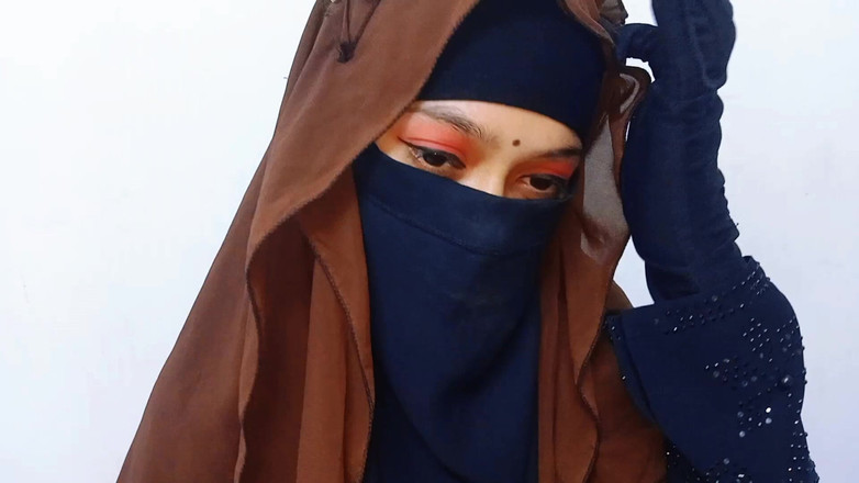 Kaleonjoybd: Cosa hai fatto alla ragazza parlando di insegnare la matematica