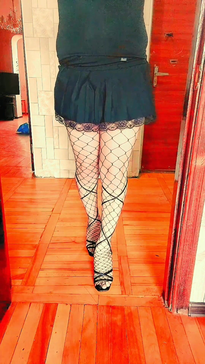 Kitty_Cross: 看起来不错，呻吟更好