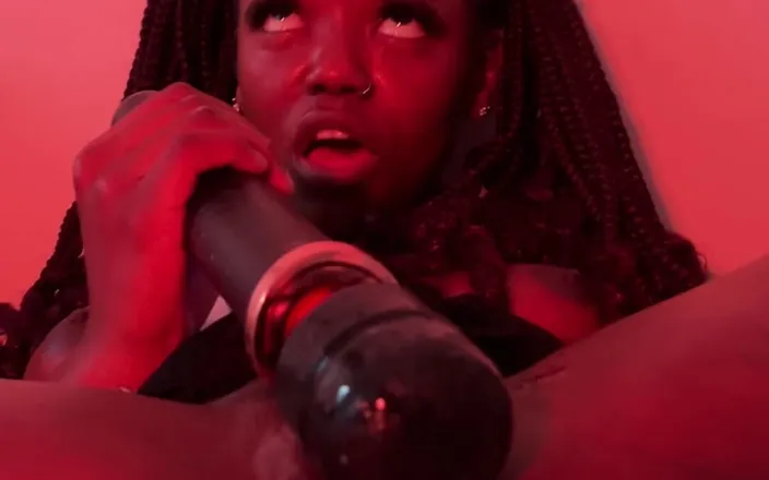 SEXXY-DAISY: In the Red Room Wet and Classy