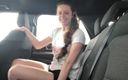 Nadia Foxx: Tomando un uber y poniéndose travieso en el asiento trasero