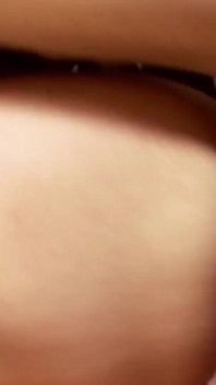 Piękna trzy sceny-3_threesome cycatych blondynek w bieliźnie Bawić się z kutasem