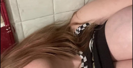 Renee Sakuya: Buzzed masturbuje, Hitachi video, pořízené před několika týdny