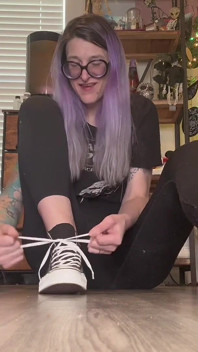 67 Giantess Crams Size 16 Feet in Size 14 Converse