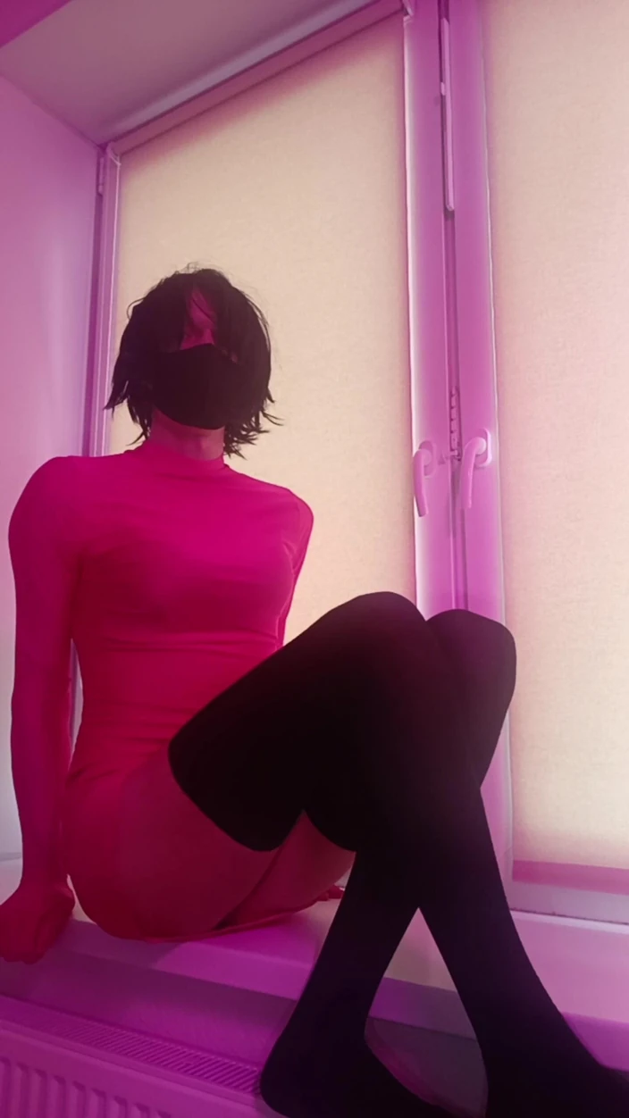 Kittyshy: The Day When I....hmm... Pink It's Mi Favourite Colour