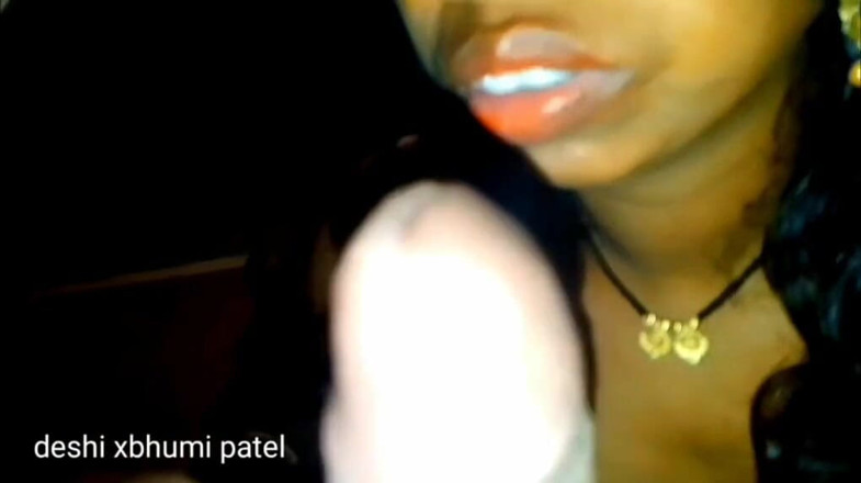 Deshi xbhumi patel: Video seks frist bhabhi desi