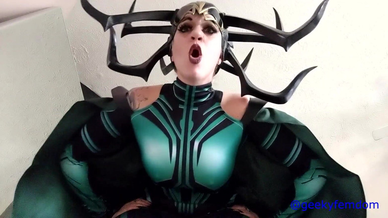 Geeky Femdom: La vittoria dominante hela