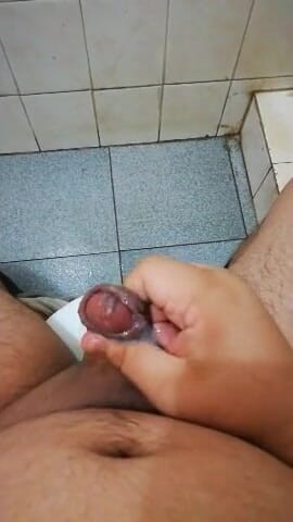 Cock vids and only cock vids.: Пухлий хлопець дрочить і кінчає, добірка