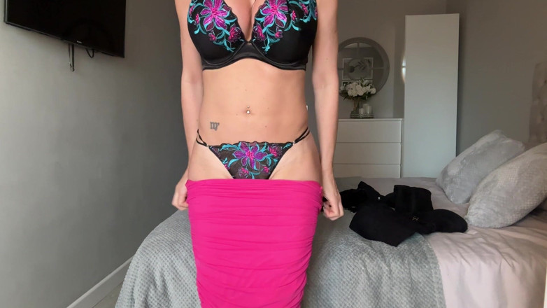 Jasmine Jae: 흑인 대물 자지에게 따먹히는 핫한 마누라