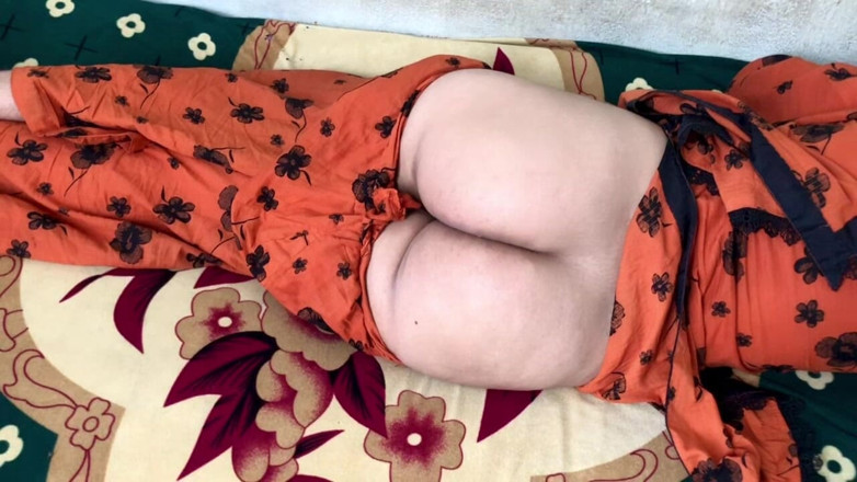 Kingsizedevil: My Penis Became Erect After Seeing the Youth of My...
