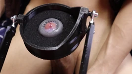 Testen einer neuen BDSM-Maschine für harte masturbation und intensive orgasmen!