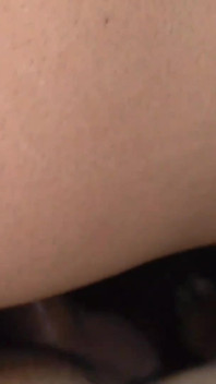 性感人妻对做爱感到非常热辣