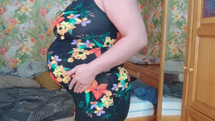 Putarankahotmilf: Fantasi ibu tiri yang hamil