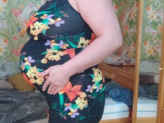 Milf Sex Queen: Pregnant stepmommy fantasy