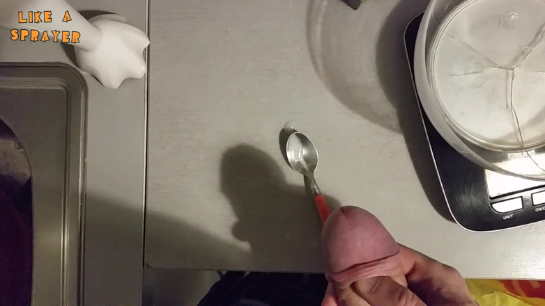 Like a sprayer: Handjob: jerking off over a small spoon