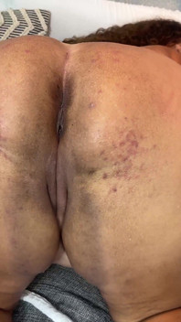Analua culona en el baño, garganta profunda en solo & paseo