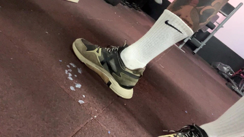 Juan Lucho Gay: Dirty in the Gym After Training