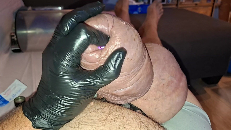 Monster_Meat_: Masturbarsi con il vibratore