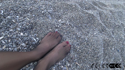 Nylondelux: Nahtlose strumpfhose am strand
