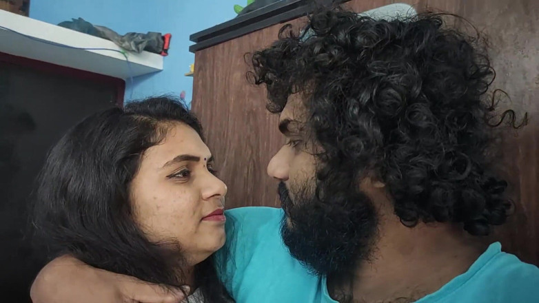Vaigavarun45: Vaishnavy Churidhar Removal and Hot Sex, Mallu Couple Hot Romantic...