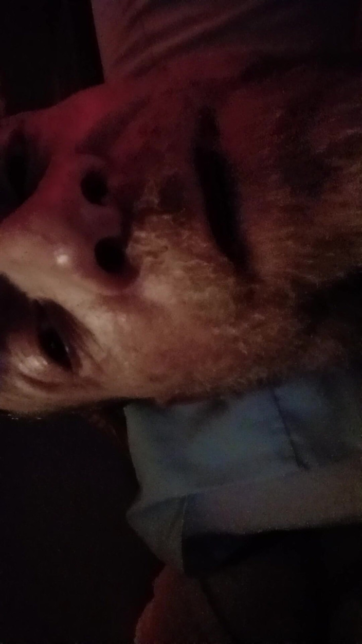 Hairyartist: Blijf stil als je deze lul wilt