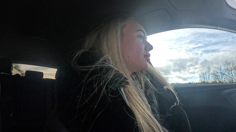 Beverly peach: Kencing terpanasku di toilet umum!