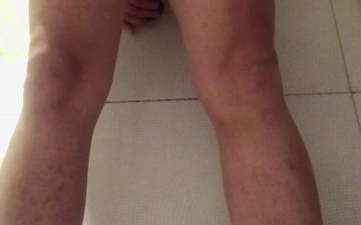Sissy Paige: Futai cu vibrator în pielea goală