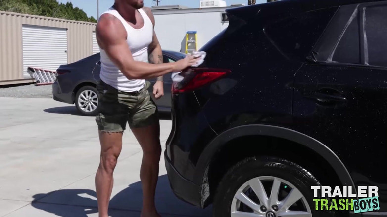 Trailer Trash Boys: Trailertrashboys - Michael Roman raw mit großer tinte fickt Felix Fox