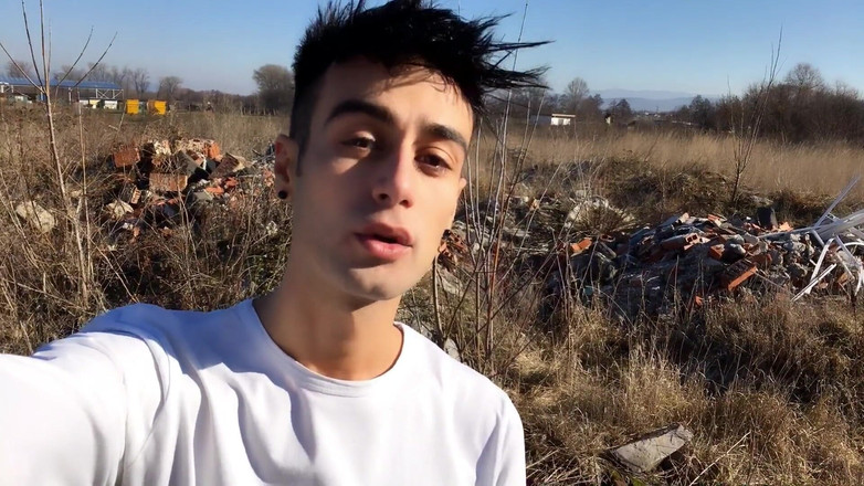 Idmir Sugary: Pisse sur mon sperme sur la pierre dans la nature