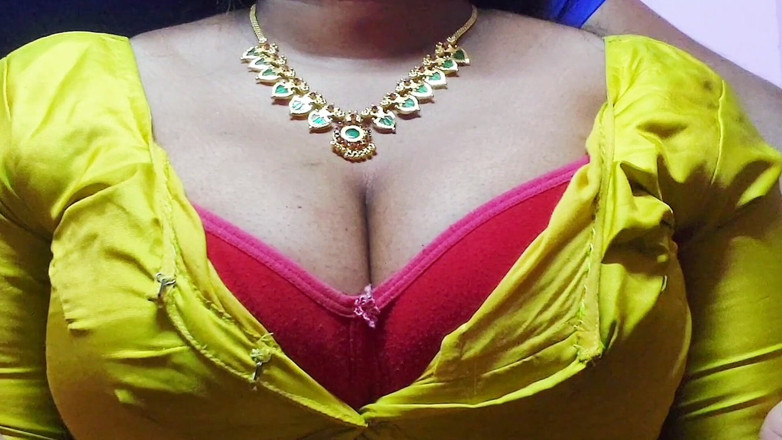 Desi Mohini: La zia ha sedotto il suo ragazzo con le sue...