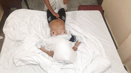 YOURAMRITA04: 18letá indická přítelkyně desi tvrdě šukala v hotelu s přítelem