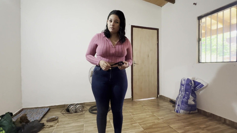 Sashasweet: Fiul vitreg ejaculează pe țâțele mamei vitrege