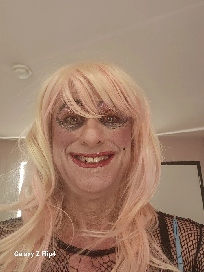 Jasmine Sub: Трахает ее мокрую надежду широко раскрытой