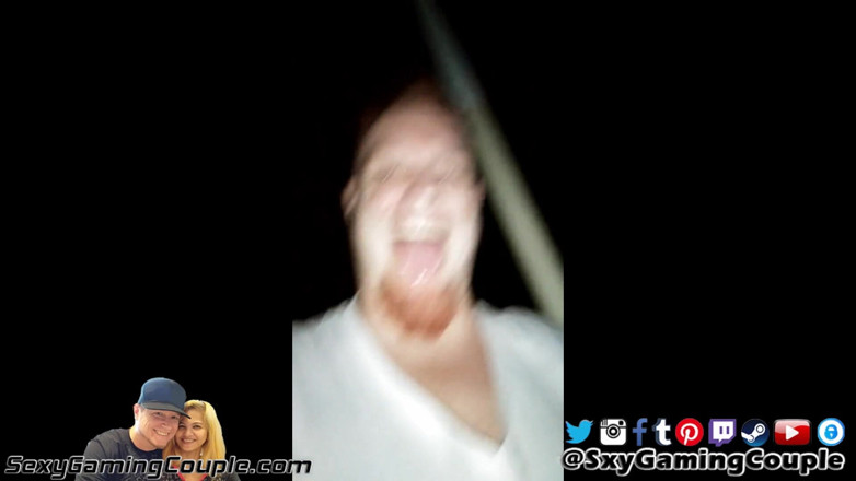 SexyGamingCouple: Beyaz pantolonlu hamile çiş